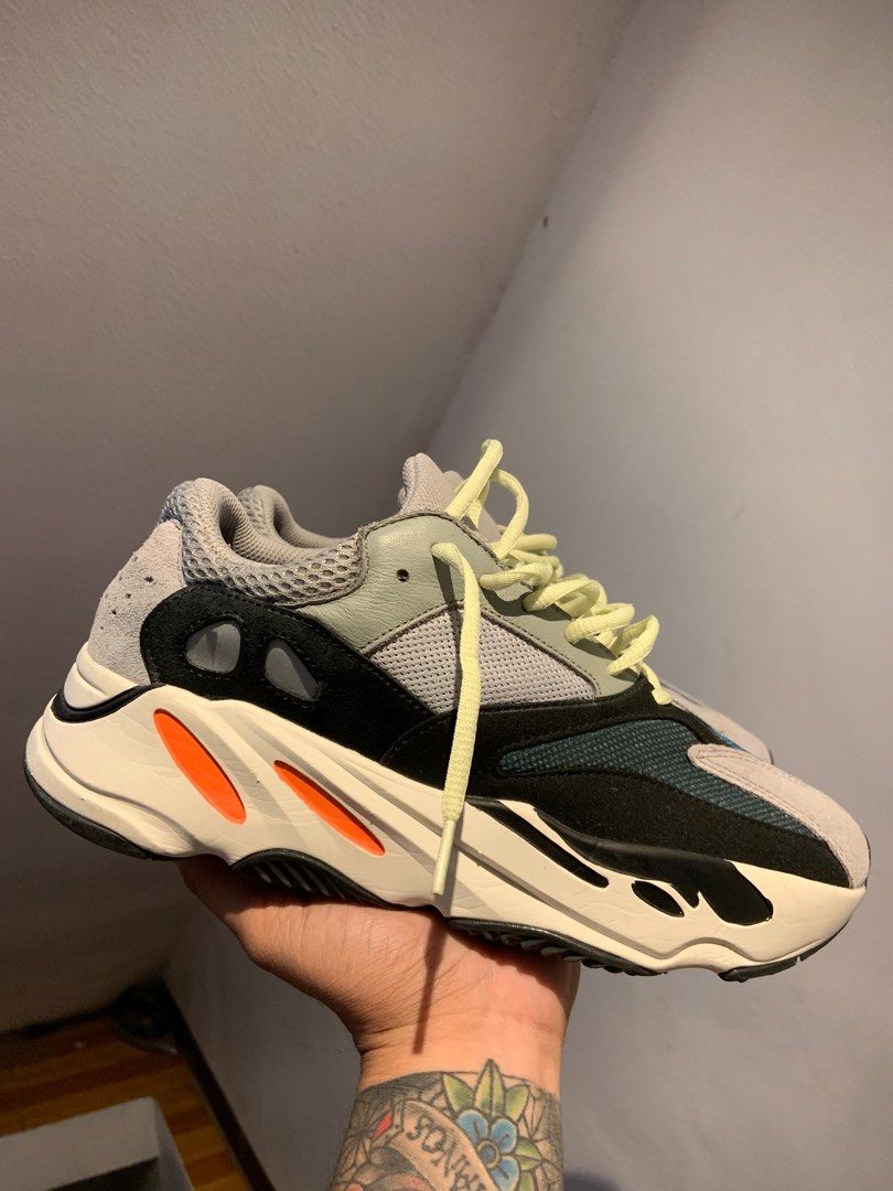 Yeezy wave runner size 9 sales