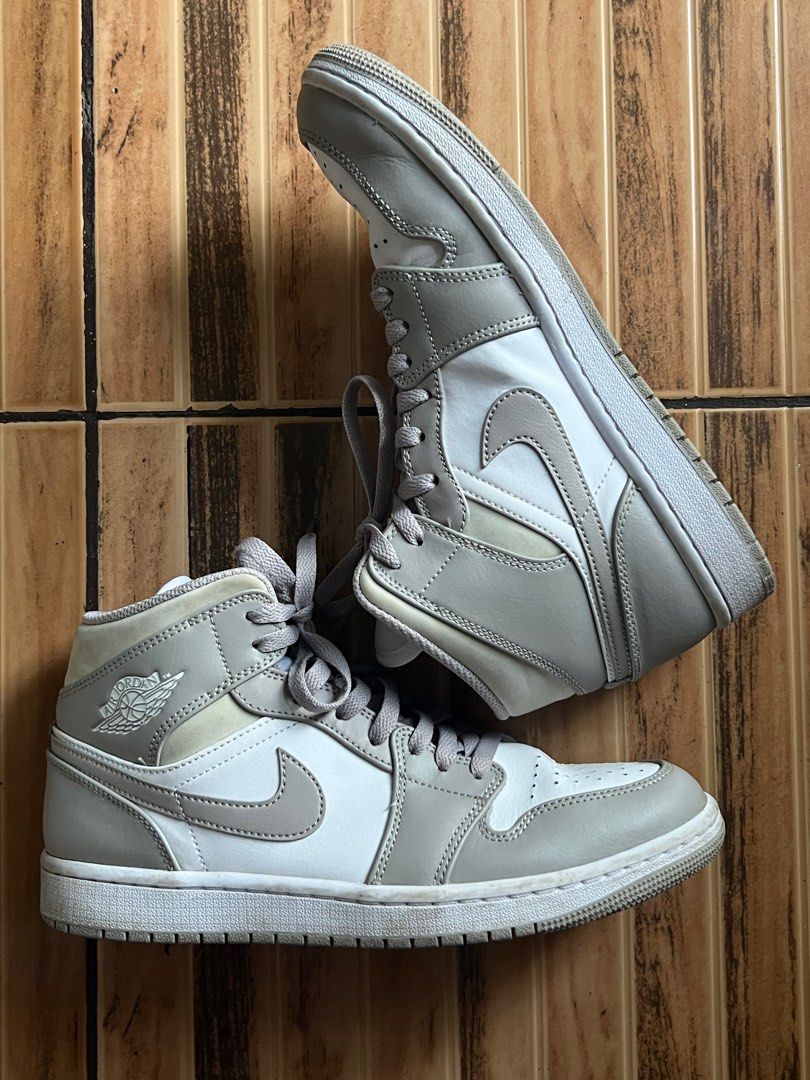 Air Jordan Mid - Linen US 8.5 (Category: Sneakers) located in Taguig. Submitted by ruinstyle (Listing ID 1278450616, Image 1). Description: Air Jordan Mid - Linen US 8.5 Used twice only Authentic w/o box Needs cleaning lang.