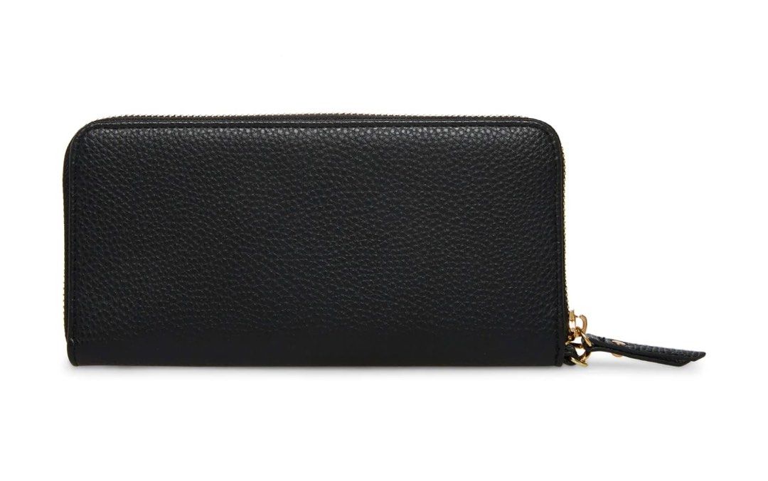 Anne Klein (Category: Luxury Bags & Wallets) located in Del Monte. Submitted by loryelletee (Listing ID 1278518450, Image 2). Description: 💚 Anne Klein Zip Around Wallet 💚Brand new with tag 💚100% Authentic 💚Freah from U.S 💚On Hand 💚Php 1,700 💚DESCRIPTION This AK zip around wallet has subtle brand detailing which doubles as a closure for the front slip pocket. This wallet also has plenty of organization functionality including a center zip 