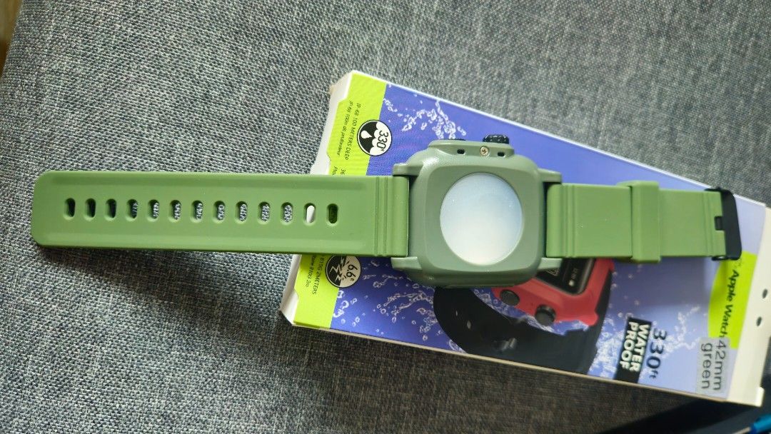 Is the 42mm clearance apple watch waterproof