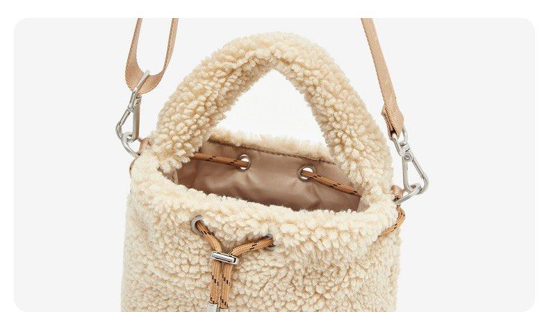 Authentic Champion Furry Bag Bucket