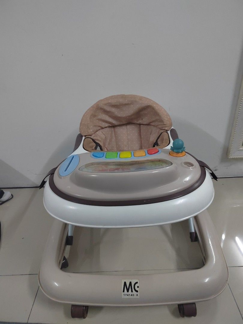 Baby top self walker