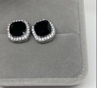Black stud diamond earring with jewelry box