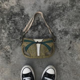 (Kategori: ) berada di . Dikirim oleh RVLTN.STUFF (ID iklan 1278503122, Gambar 1). Deskripsi: .