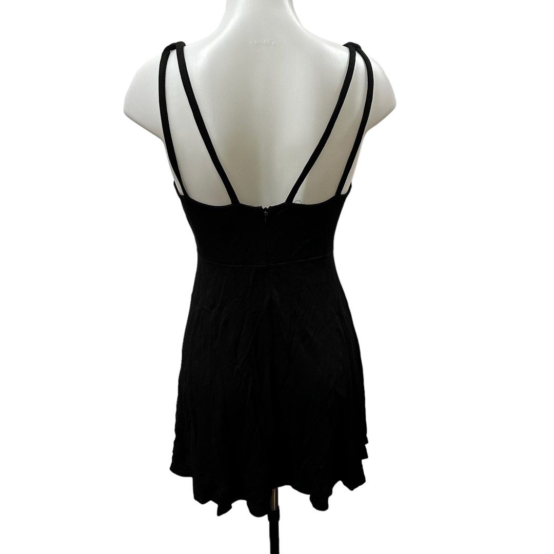BRAND NEW WINDSOR sexy black backless dress, Women's Fashion, Dresses &  Sets, Dresses on Carousell