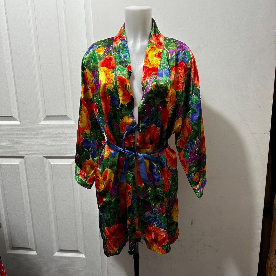 Colourful Robe BRAND NEW VICTORIAS SECRET silk robe bathrobe nighties night wear ...