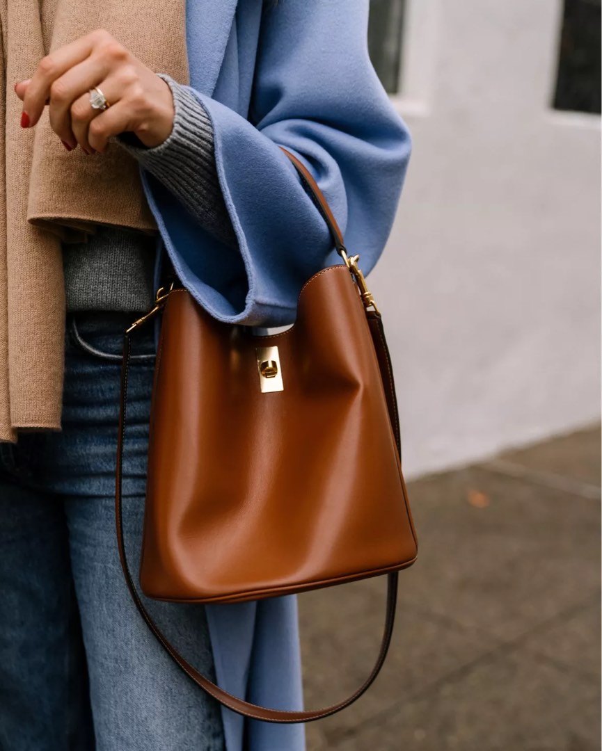 Celine 2026 Teen Bucket Bag 18cm Tan Smooth Calfskin
