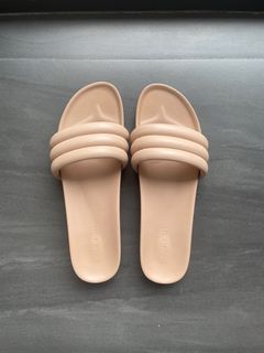 (Category: ) located in . Submitted by mjlim32 (Listing ID 1278408784, Image 1). Description: .
