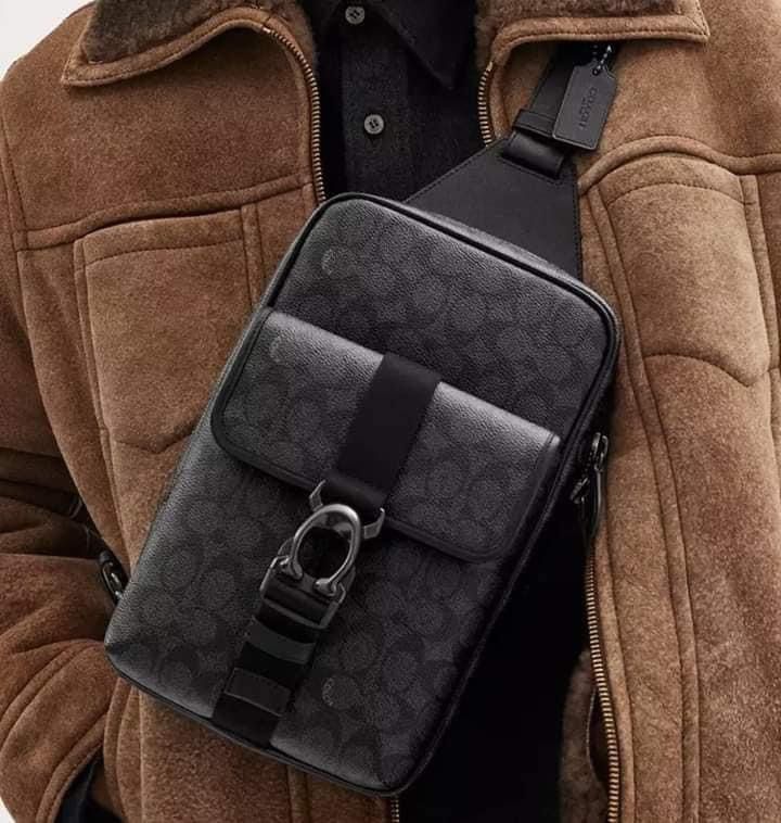Coach mens beck pack, Luxury, Bags & Wallets on Carousell