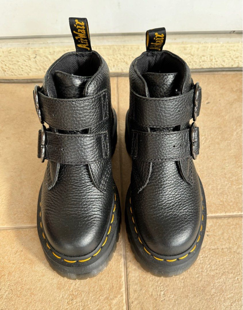 Dr Martens Devon Leather Platform Boots Black