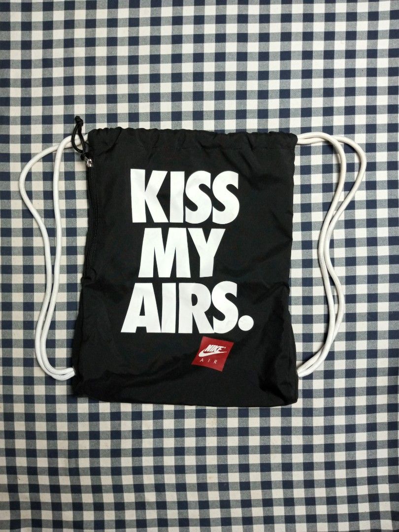 Drawstring bag Tas serut NIKE Kiss My Airs original Olah Raga Perlengkapan Olahraga Lainnya di Carousell