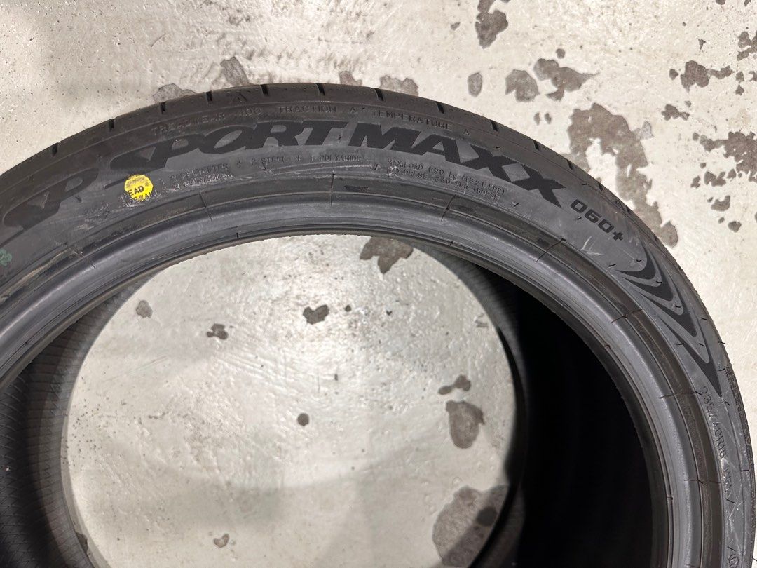 2025 MEGA SALE!! Dunlop SportMaxx 060+ 235/40/18, Car Accessories