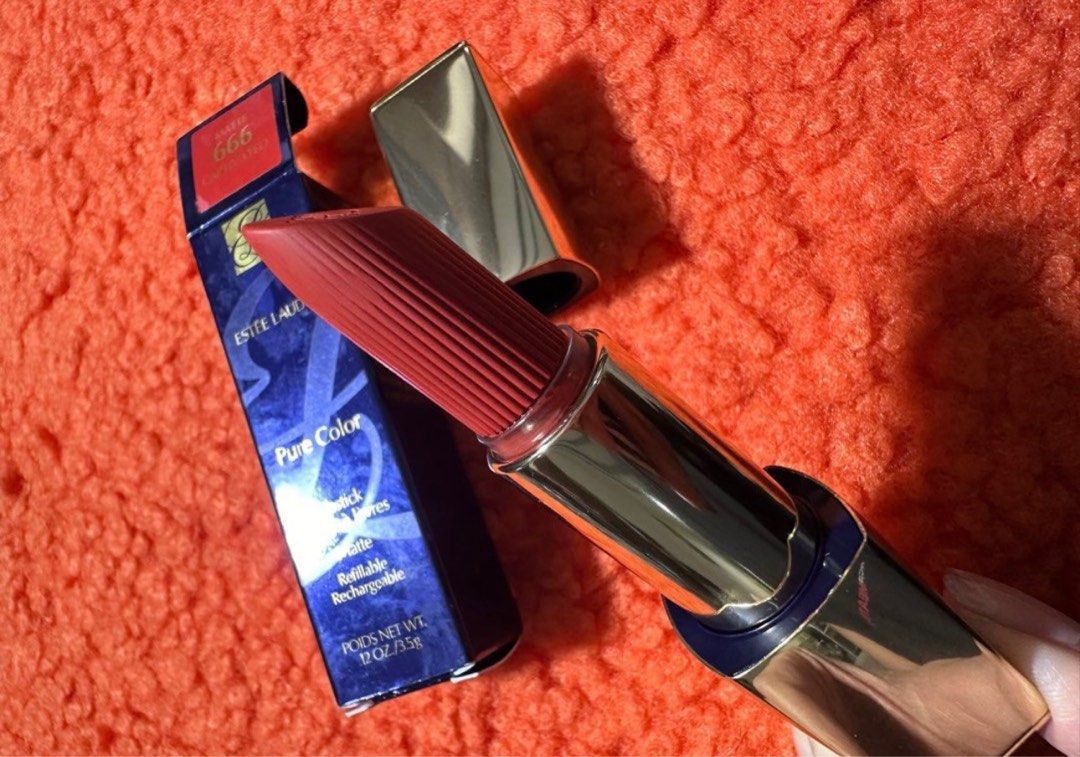 Estée Lauder lipstick (Category: Makeup) located in Pasig City. Submitted by closetcleanoutmnl (Listing ID 1278450698, Image 3). Description: Estée Lauder lipstick Brand new with box and paper bag Shade: captivated Matte .