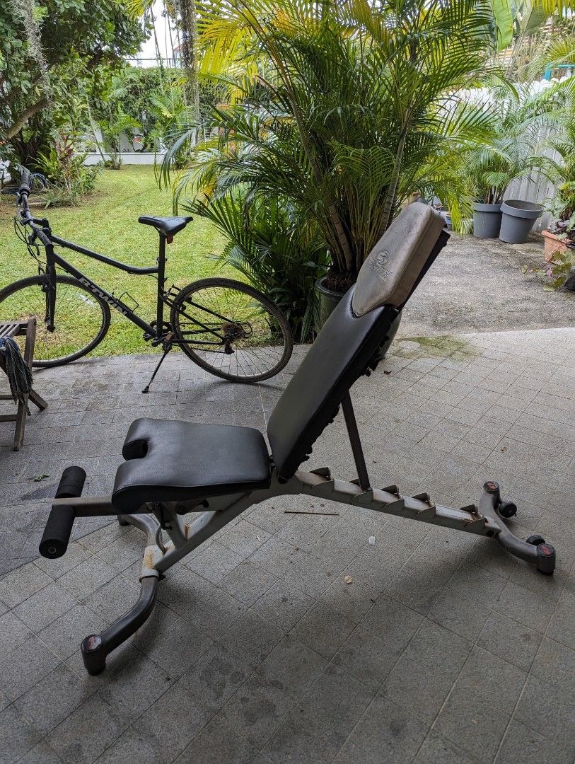 Free bench for push and abs exercises, Sports Equipment, Exercise ...