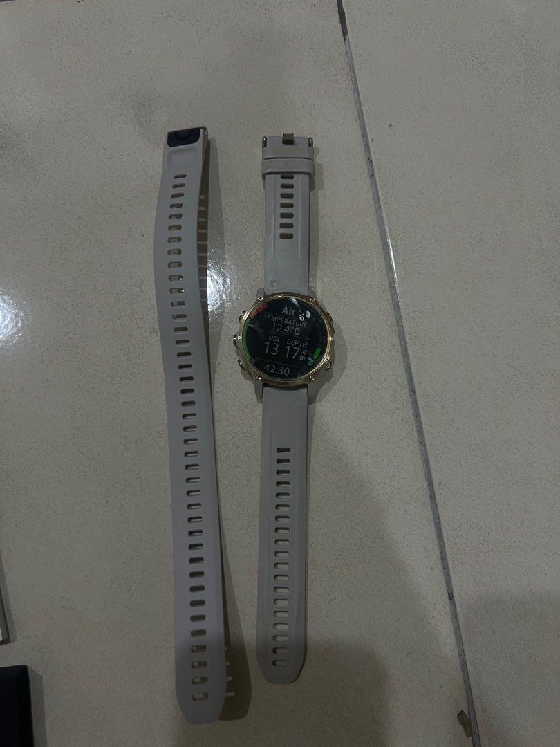 Second hand garmin watch hot sale for sale