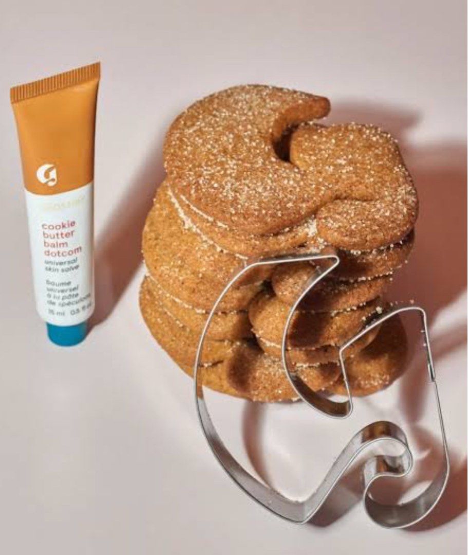 Glossier cookie cutter (Category: Bakeware) located in Marikina City. Submitted by pborj (Listing ID 1278403811, Image 1). Description: Please see 2nd photo for actual.