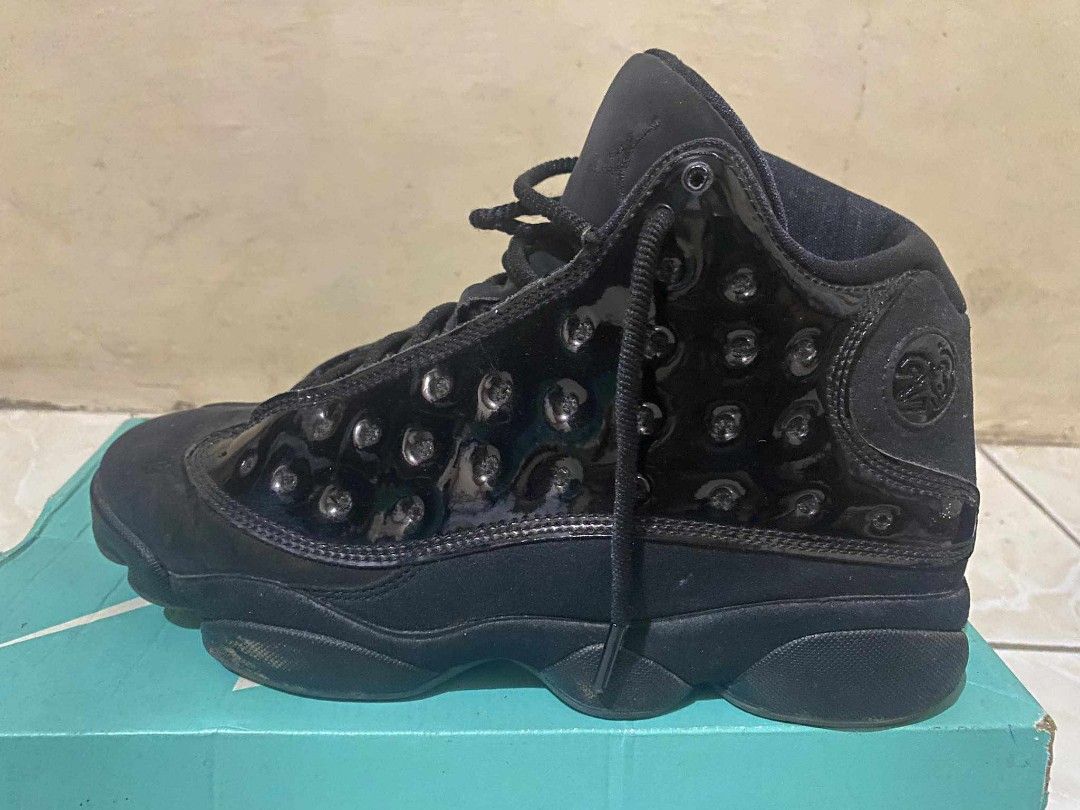 Retro 13 cap and gown 2019 sales