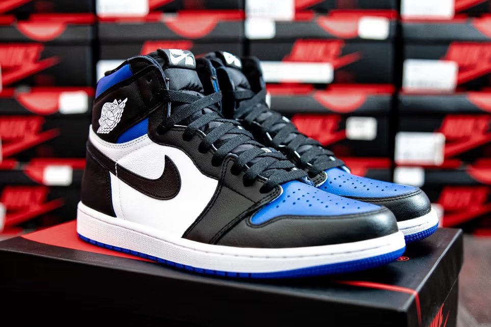 Jordan 1 high Royal toe