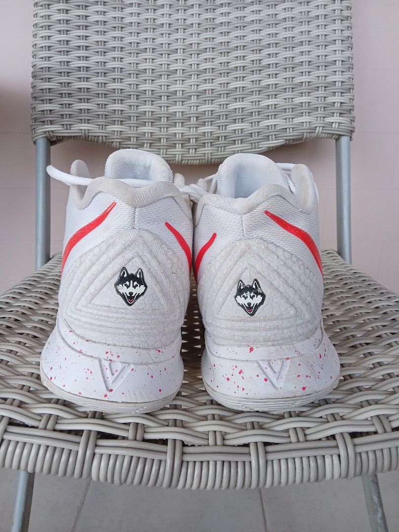 Kyrie 5 uconn huskies Men s Fashion Footwear Sneakers on Carousell