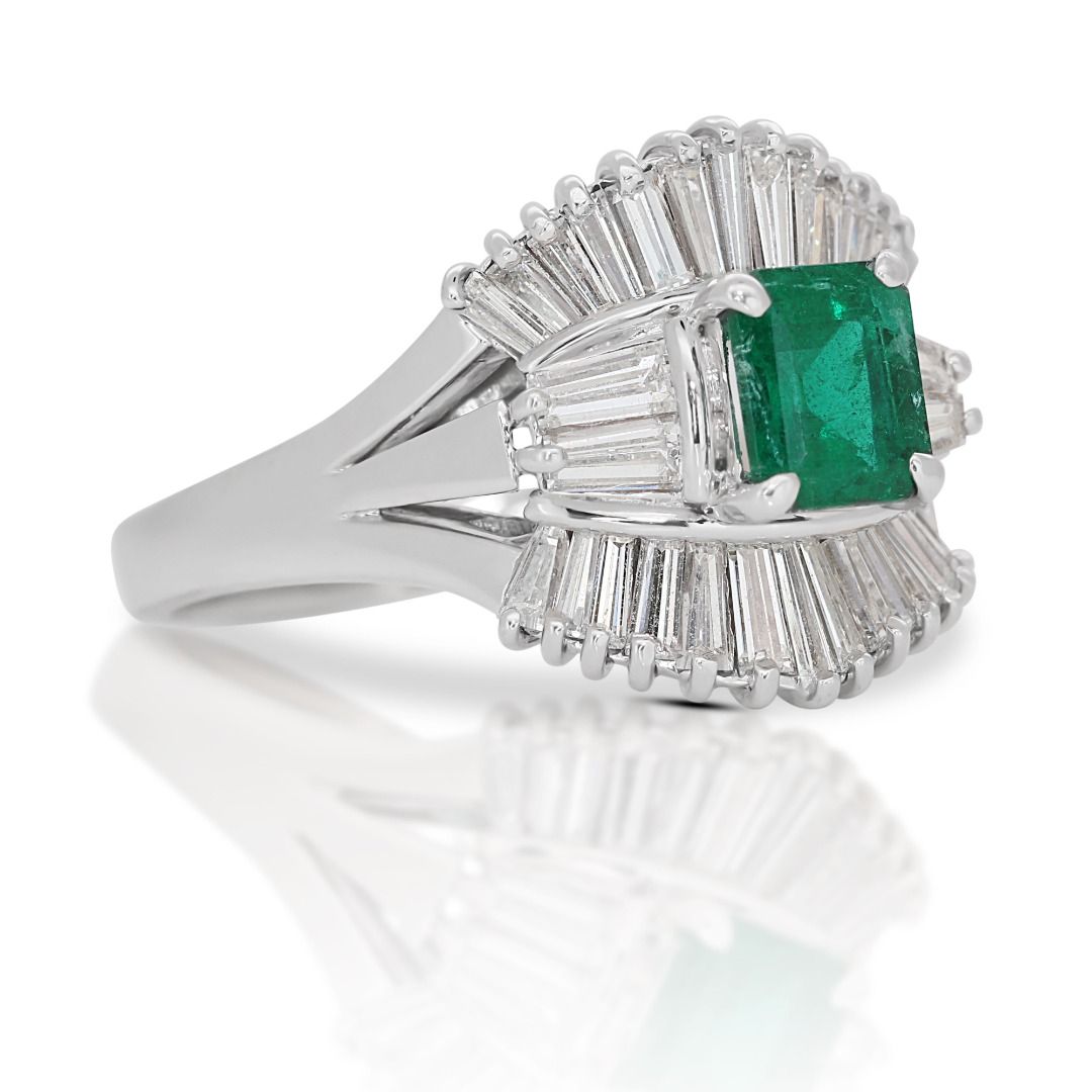 Stylish 0.50ct Emerald Larry Ring in 18K White Gold with Side Diamonds ...