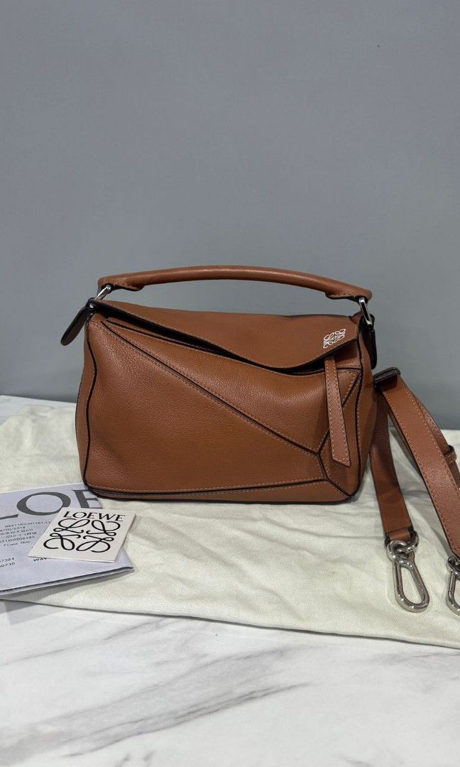 Loewe puzzle small tan 2018 Barang Mewah Tas Dompet di Carousell