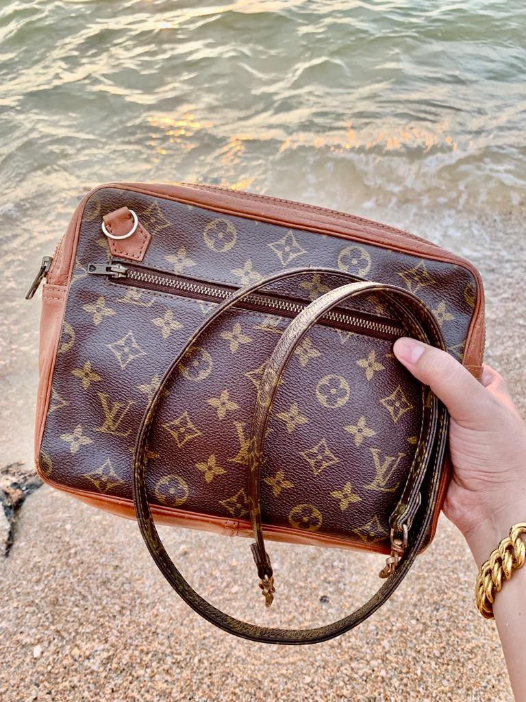 Pochette sport store