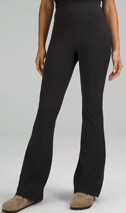 Lululemon (Size 6) Groove Super-High-Rise Flared Pant Nulu, Women's  Fashion, Activewear on Carousell