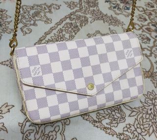 (Category: ) located in . Submitted by leqshoppers (Listing ID 1278478166, Image 1). Description: .