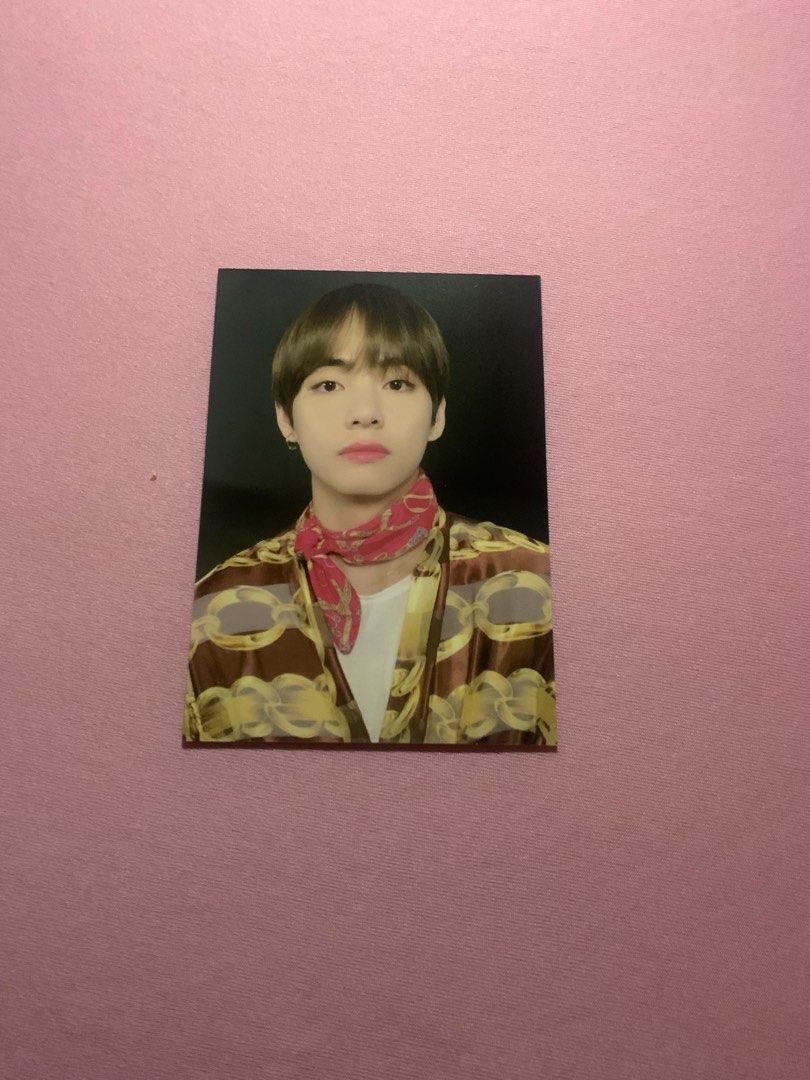 Magic Shop clipboard Taehyung mini pc (Category: K-Wave Merchandise) located in Makati City. Submitted by bebedenn (Listing ID 1278419635, Image 1). Description: WTS LFB BTS PH BTS Magic Shop clibpoard Taehyung mini pc Mint condition MOP: Gcash/BDO MOD: SDD/Sco.