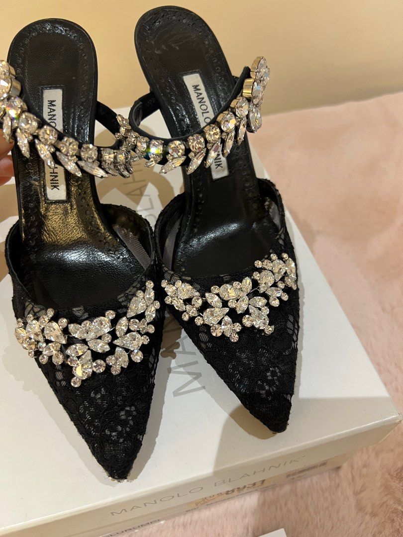 Manolo blahnik lurum sale shop