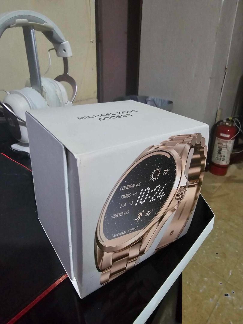 Michael kors mkt5004 access rose gold hotsell bradshaw smart watch