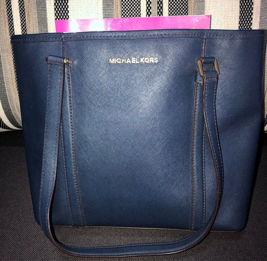 MICHAEL KORS Sady Saffiano Leather Top Zip Tote Bag in Navy Dark Blue Luxury Bags Wallets on Carousell