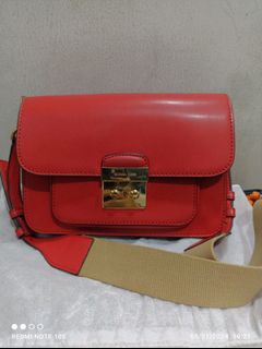 (Kategori: ) berada di . Dikirim oleh beltazia_brandedimport (ID iklan 1276937488, Gambar 1). Deskripsi: .