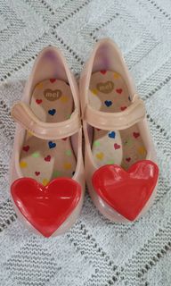 (Category: ) located in . Submitted by luvtoshoppe (Listing ID 1278409086, Image 1). Description: .