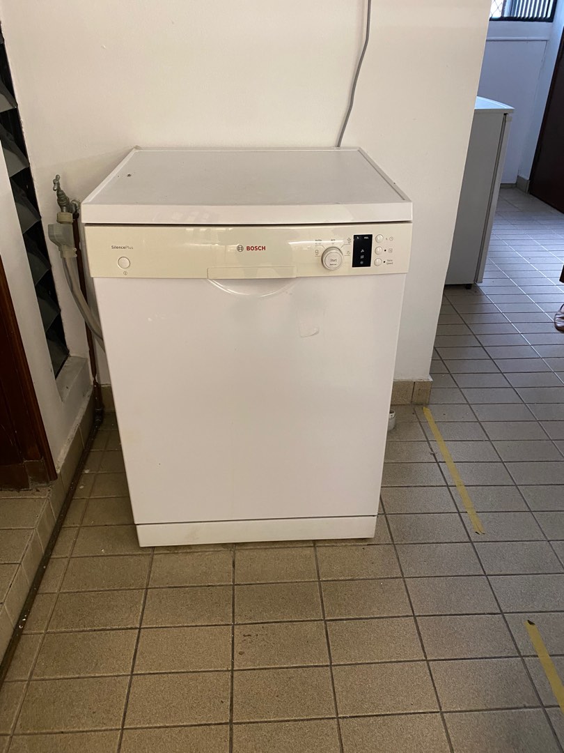 Must Go Dishwasher, TV & Home Appliances, Kitchen Appliances