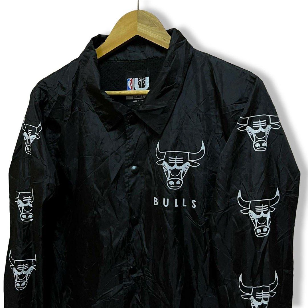 Chicago bulls best sale coach jacket