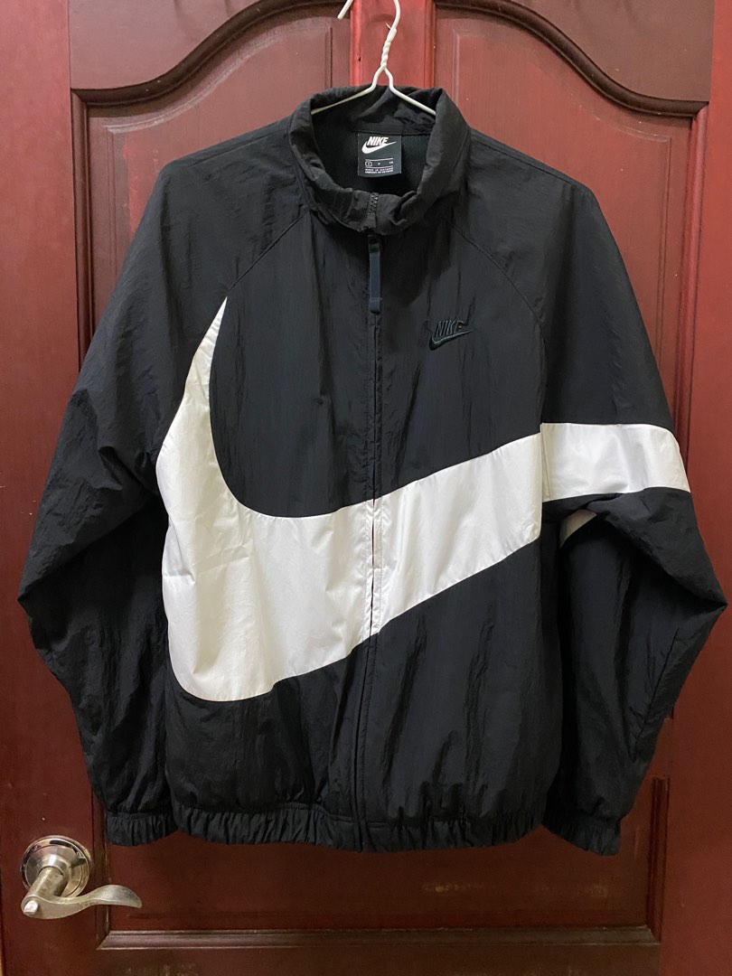 Nike big on sale swoosh woven jacket