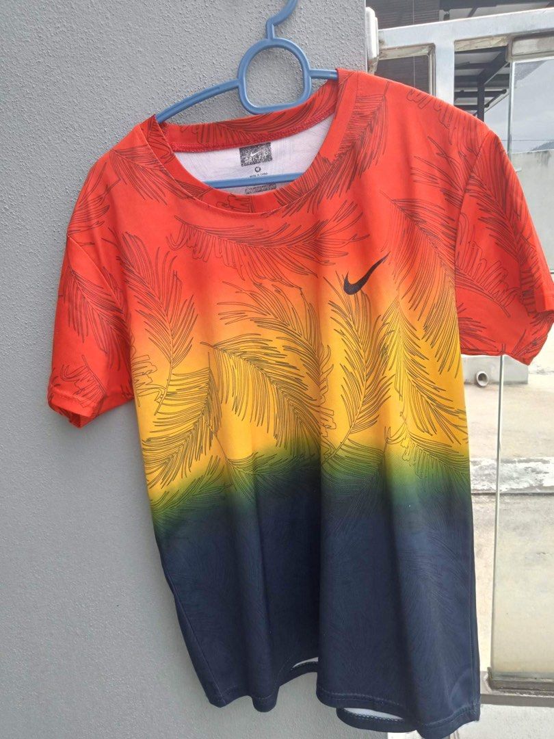 nike rainbow swoosh