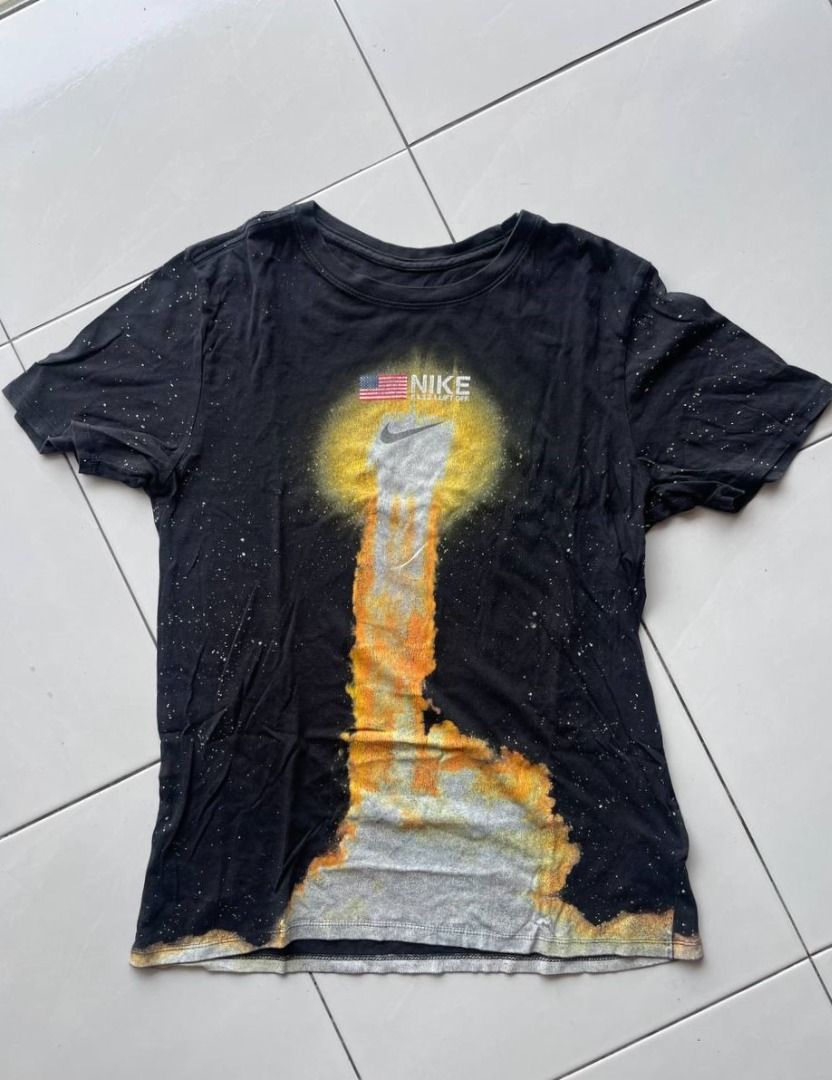 T shirt nike x nasa 2025
