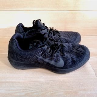 Nike Zoom Run Shoes size 25.5cm or 8.5 US