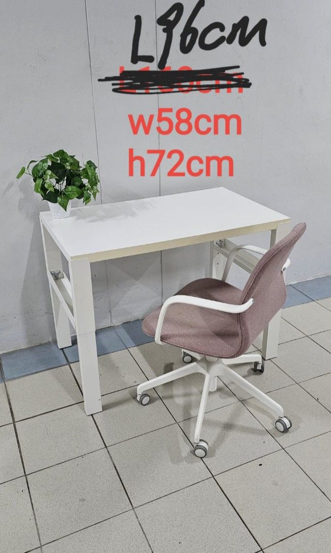 Hydraulic top study table
