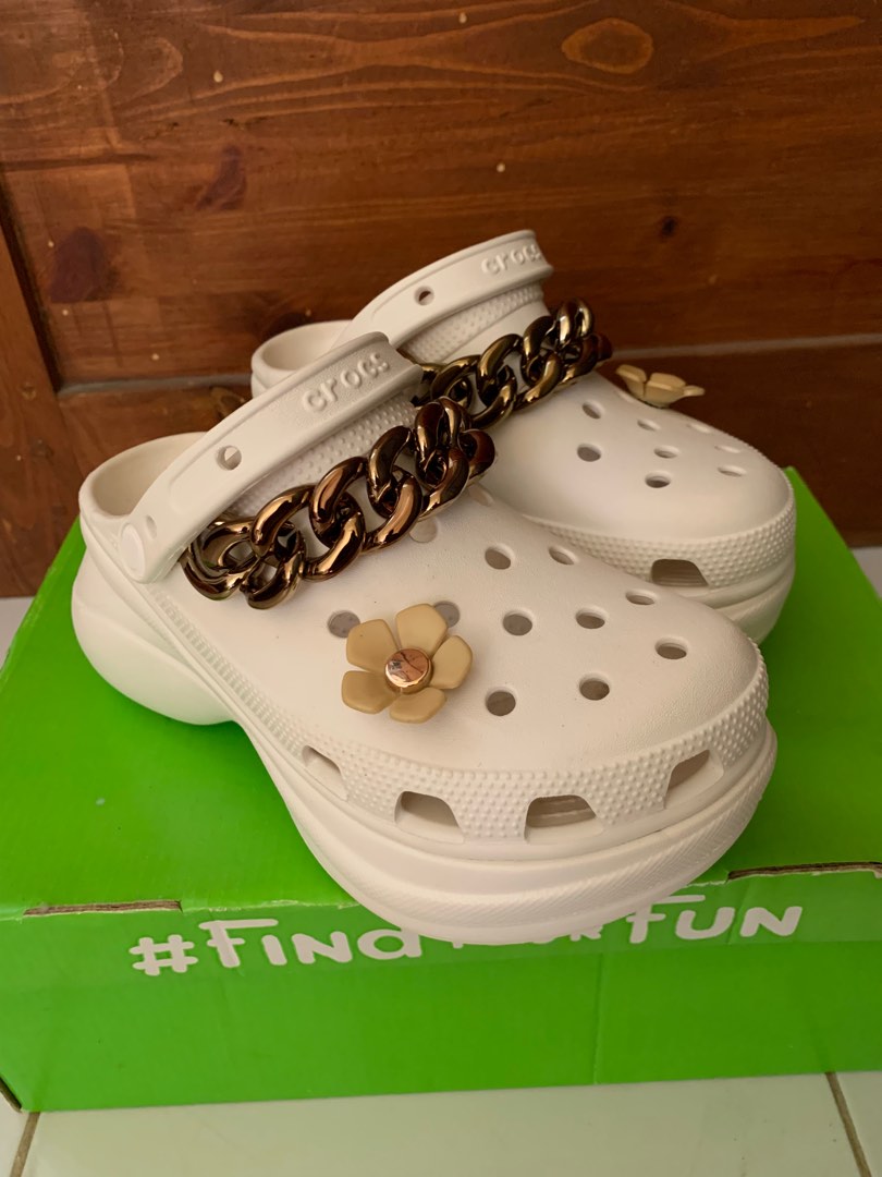 Crocs bae clog hotsell white with chain price