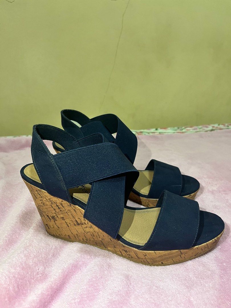 Buy Brown Heeled Sandals for Women by COMFORT PLUS by Payless Online |  Ajio.com