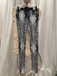 （分類：）位於 。 由 shopaholic852 提交（商品編號 1278589923，圖片 1）。簡介： 。