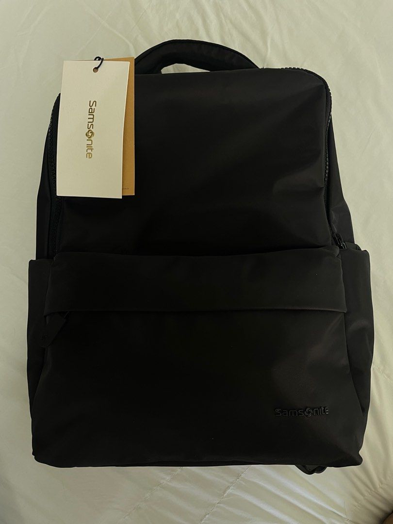 Samsonite IOSTA Essential Backpack (Laptop Bag), Men's Fashion, Bags