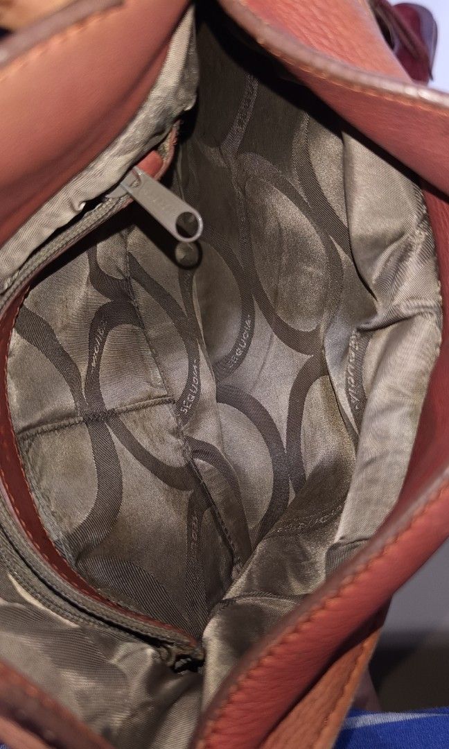 SEQUOIA Handbag (Category: Luxury Bags & Wallets) located in Polomolok. Submitted by dkljapansurplus (Listing ID 1278445450, Image 2). Description: FREE SF nationwide.