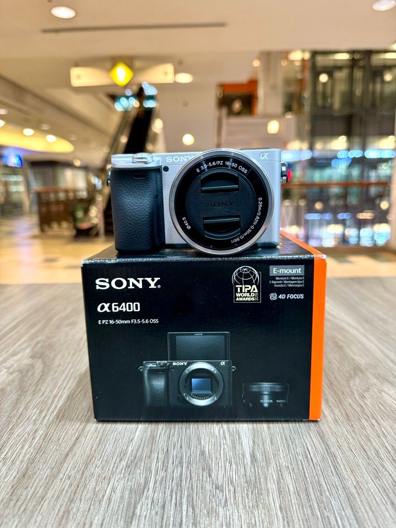 Sony a6400 with 16-50mm f3.5-5.6 OSS PZ Mirrorless Kit