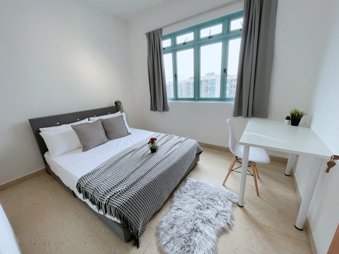 (Category: ) located in . Submitted by commune_living (Listing ID 1276622716, Image 1). Description: .