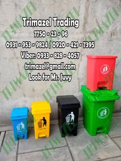 STEP BIN WITH FOOT PEDAL