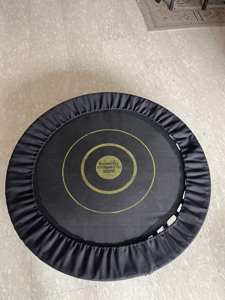Domyos mini cheap trampoline